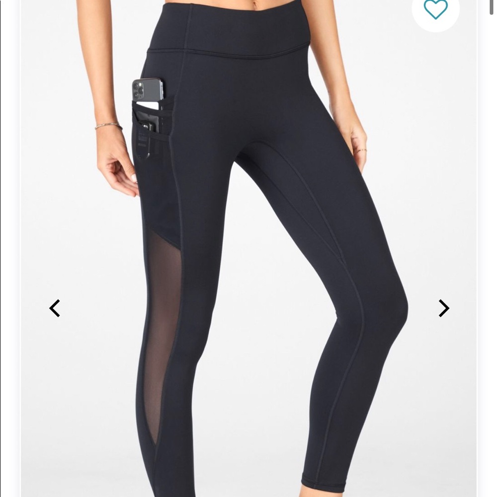 Fabletics Trinity Mid-rise pocket 7/8 leggings